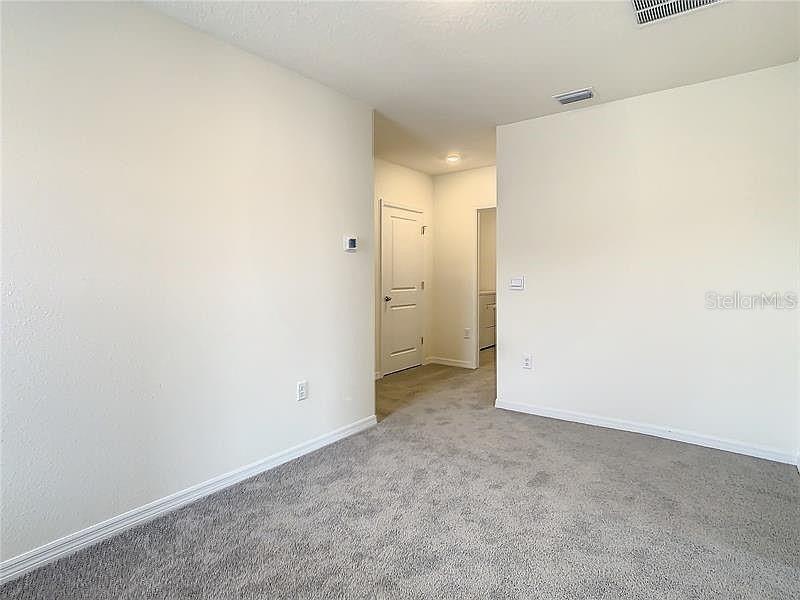 17016 OVAL RUM DR — photo 36