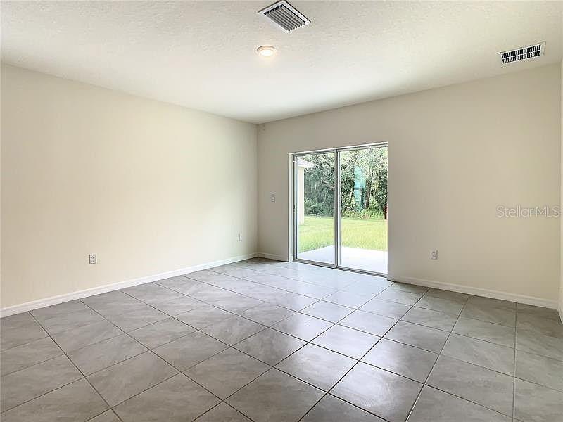 17016 OVAL RUM DR — photo 25