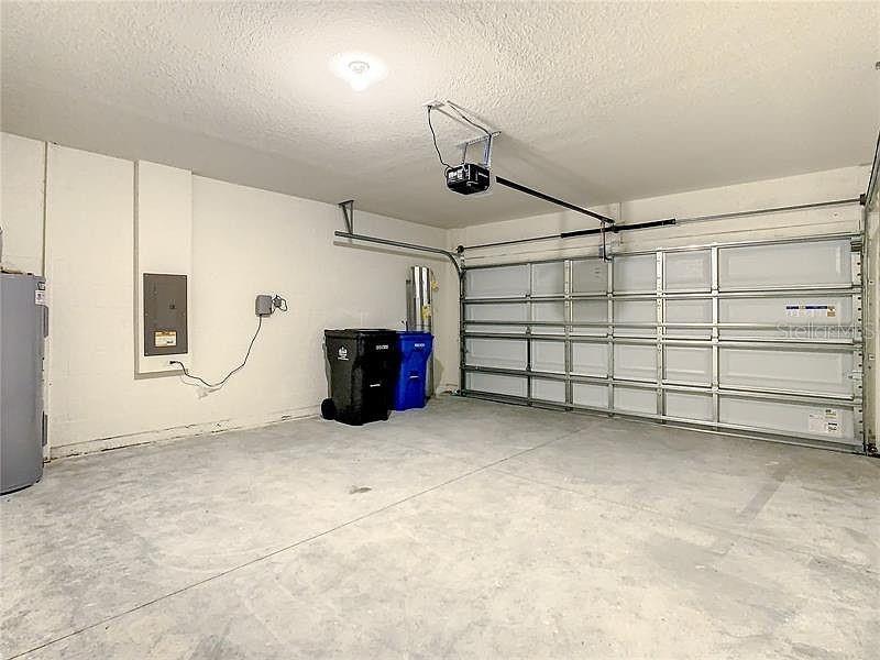 17016 OVAL RUM DR — photo 47