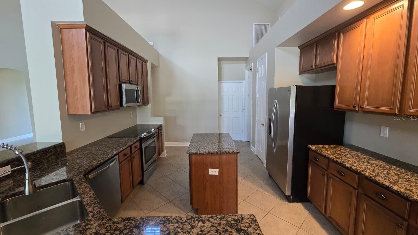 7411 GREEN ST — photo 5