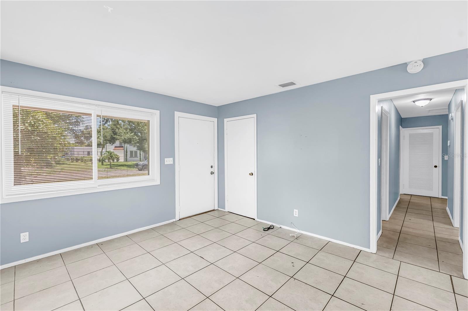 930 ALCAZAR WAY S — photo 8