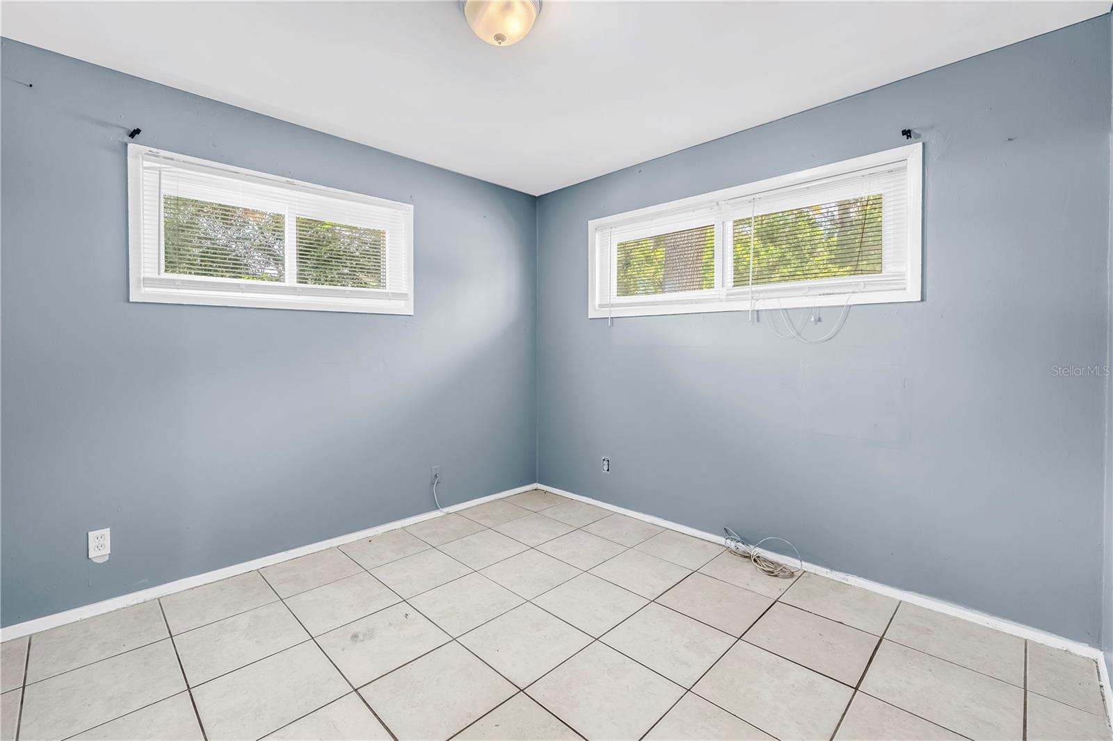 930 ALCAZAR WAY S — photo 18
