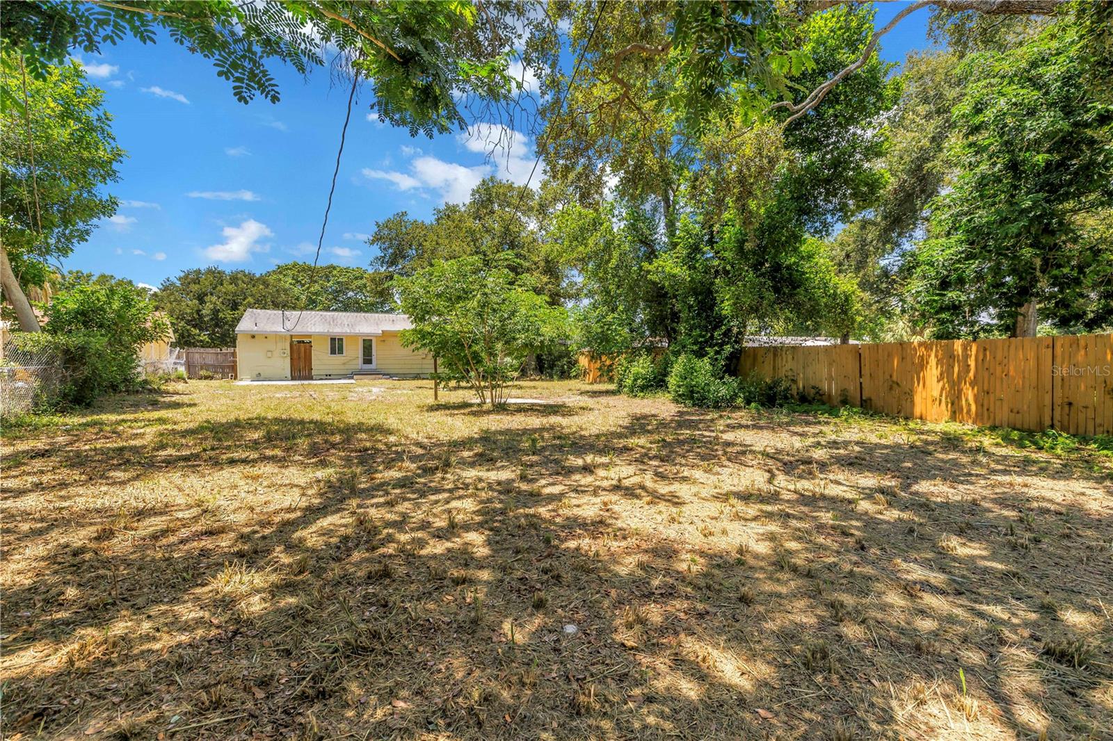 930 ALCAZAR WAY S — photo 23