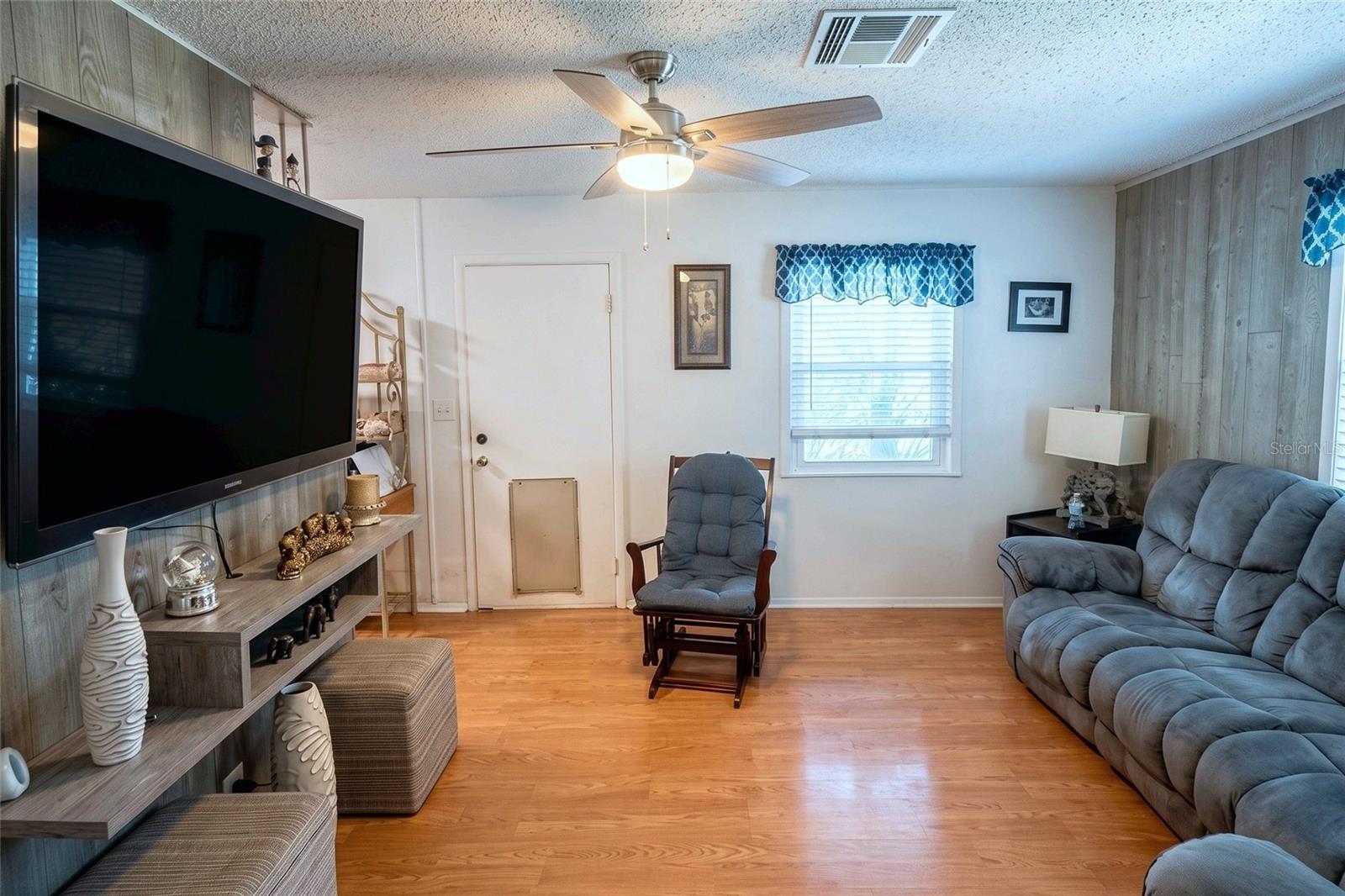 4480 NEWARK ST N — photo 14
