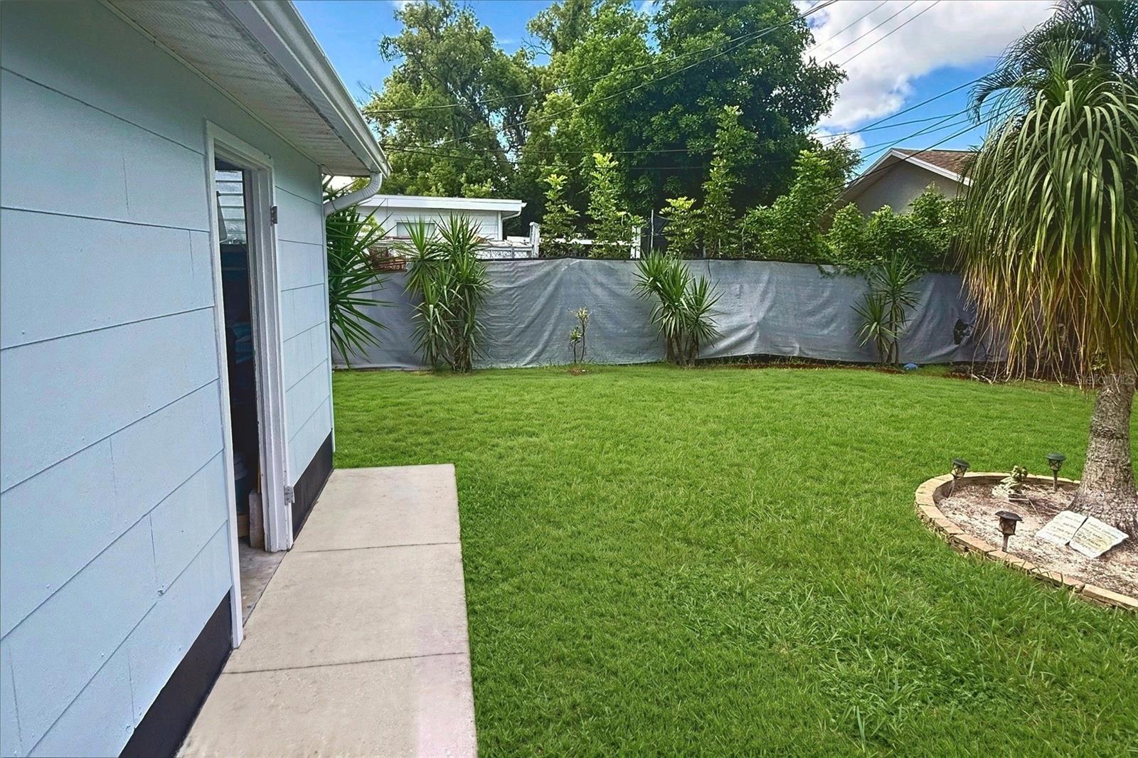 4480 NEWARK ST N — photo 32