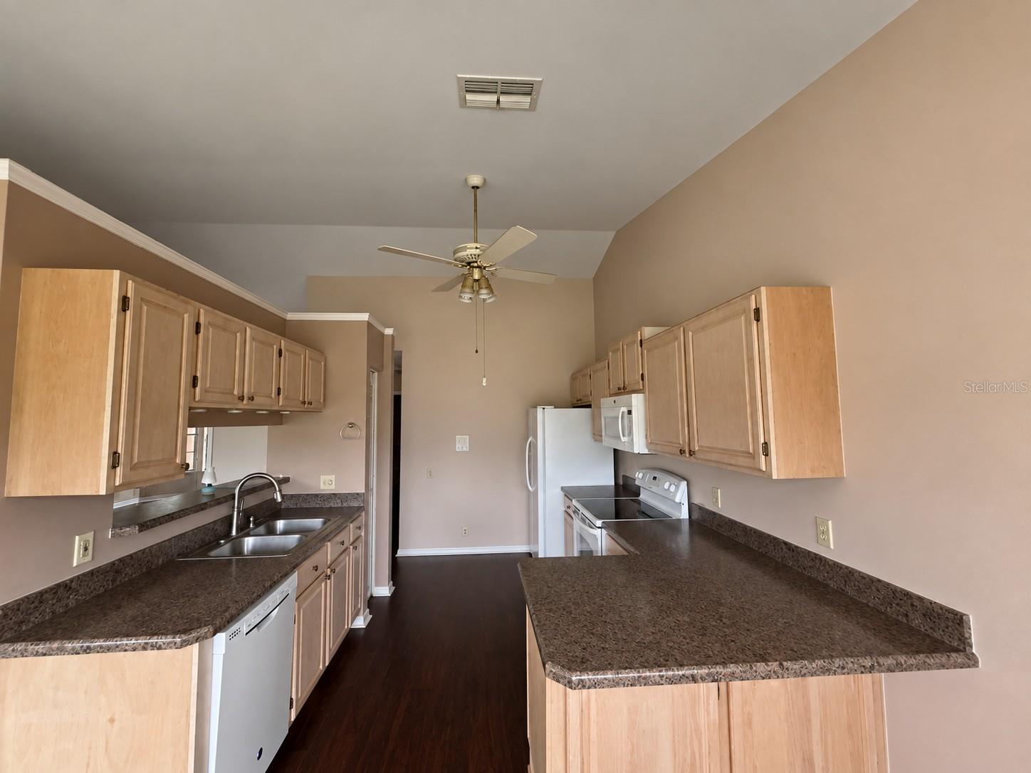 8417 DANBURY LN — photo 7
