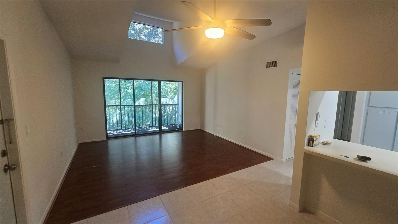 1236 PINE RIDGE CIR W #G3 — photo 2