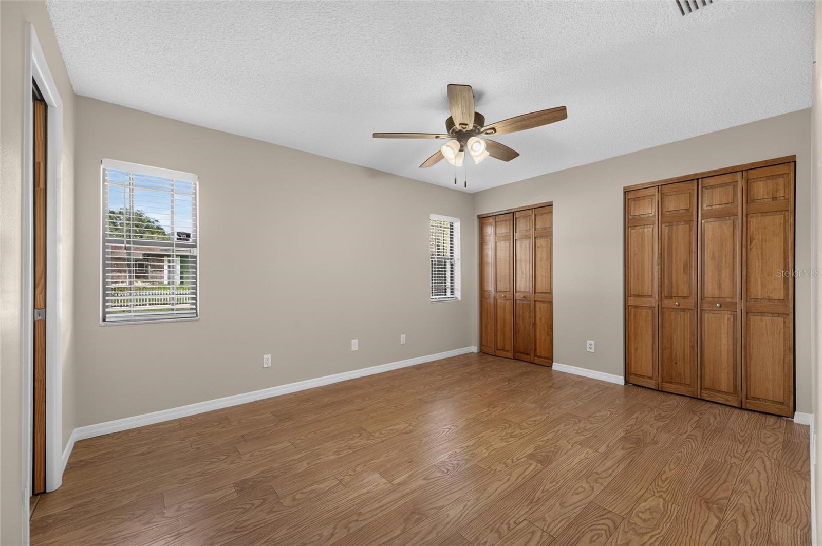 906 CUTLER DR — photo 29