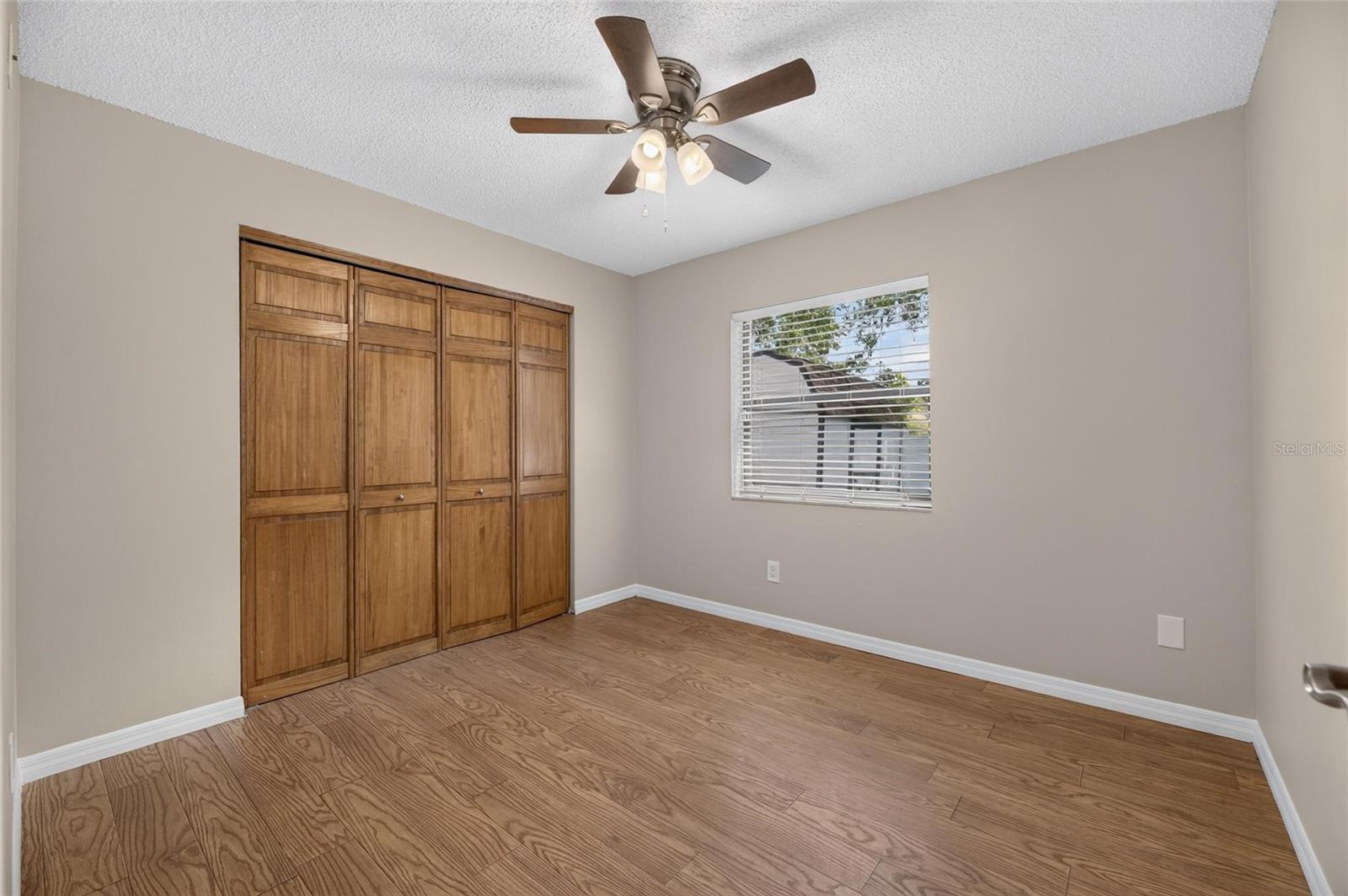 906 CUTLER DR — photo 37