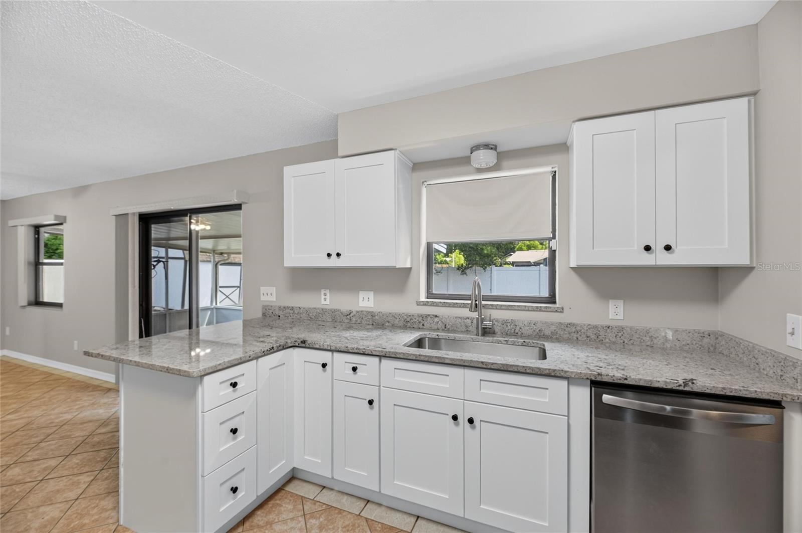 906 CUTLER DR — photo 20