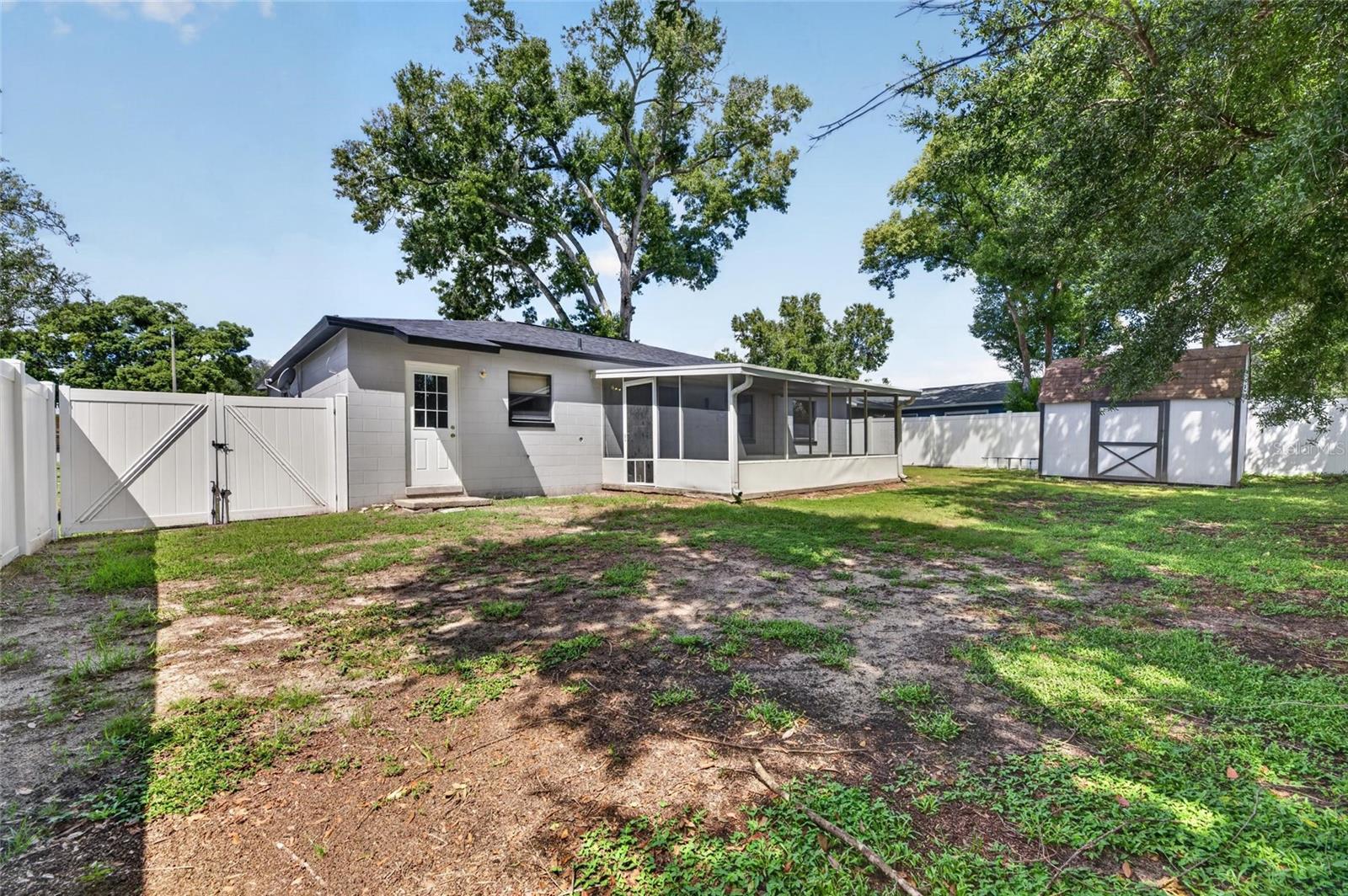 906 CUTLER DR — photo 45