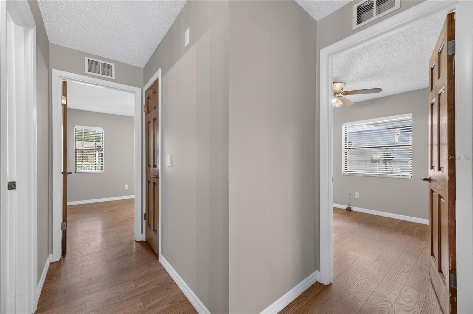 906 CUTLER DR — photo 26