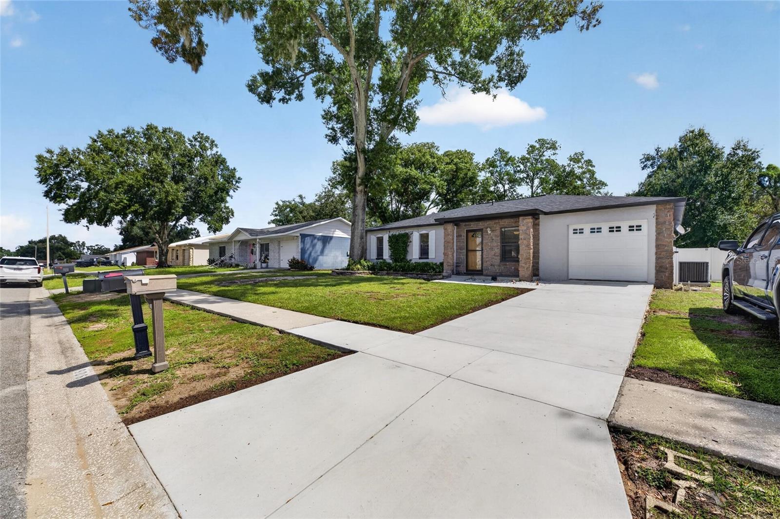 906 CUTLER DR — photo 4