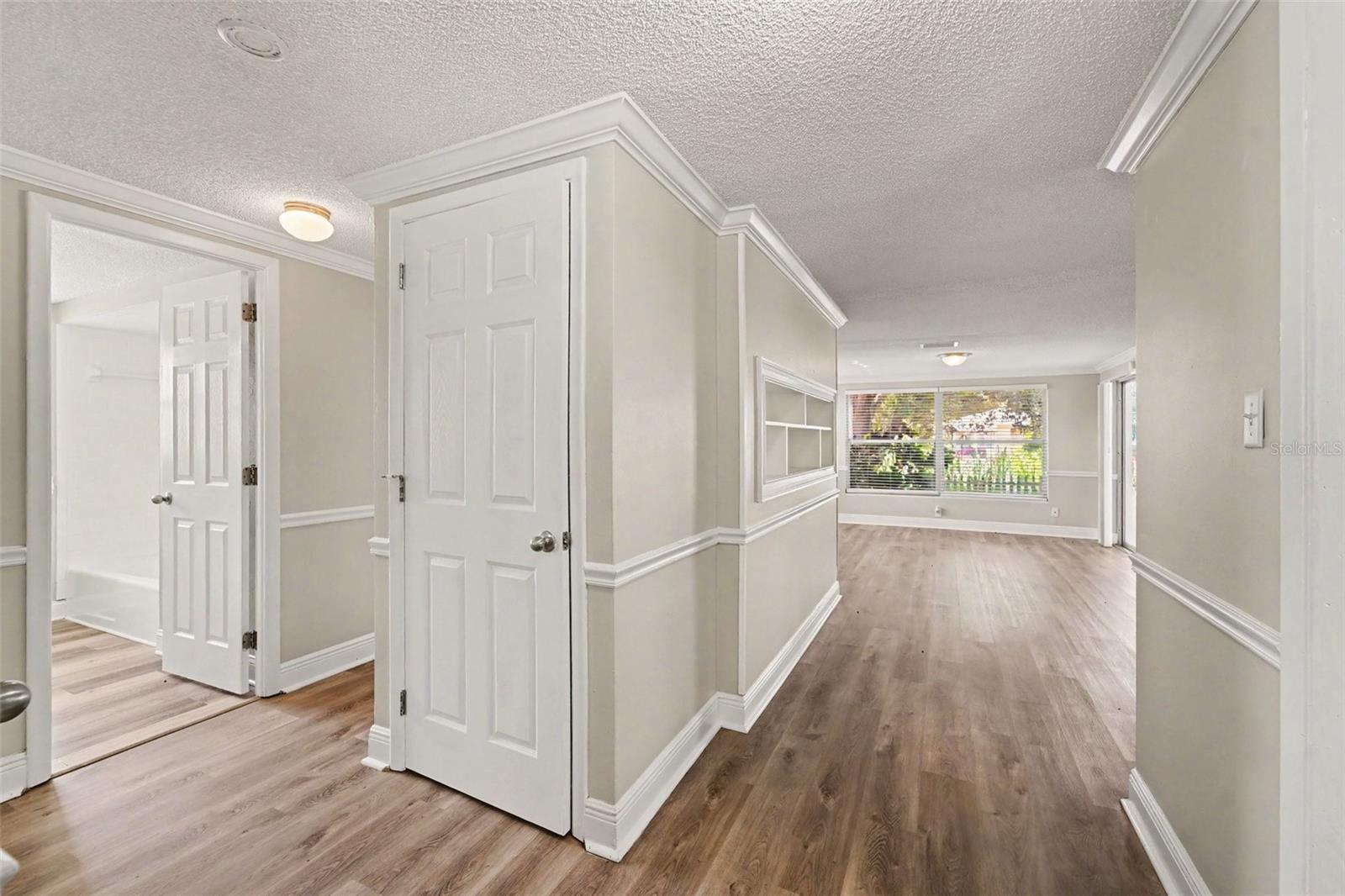10525 OLEANDER DR — photo 12