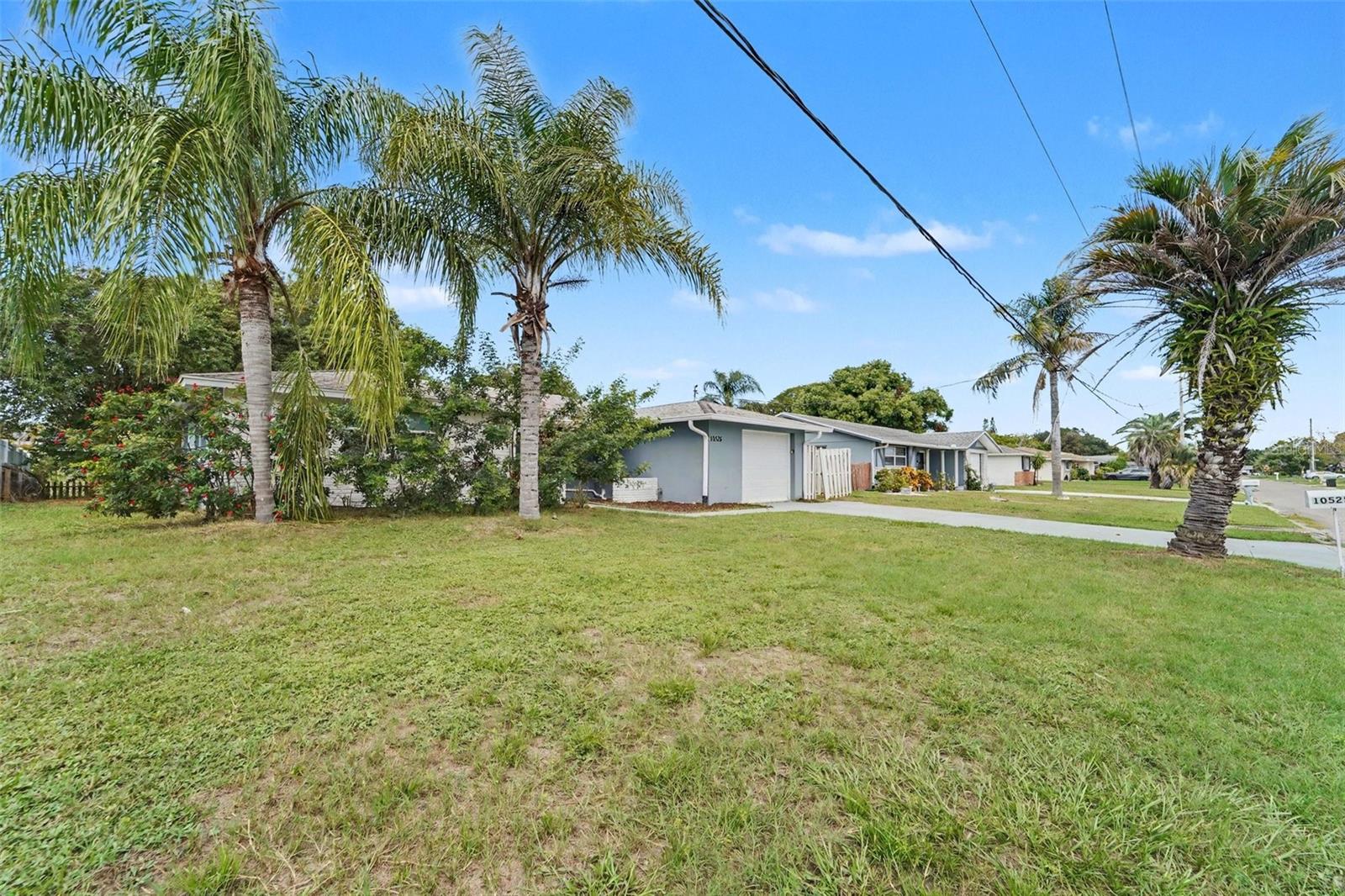 10525 OLEANDER DR — photo 17