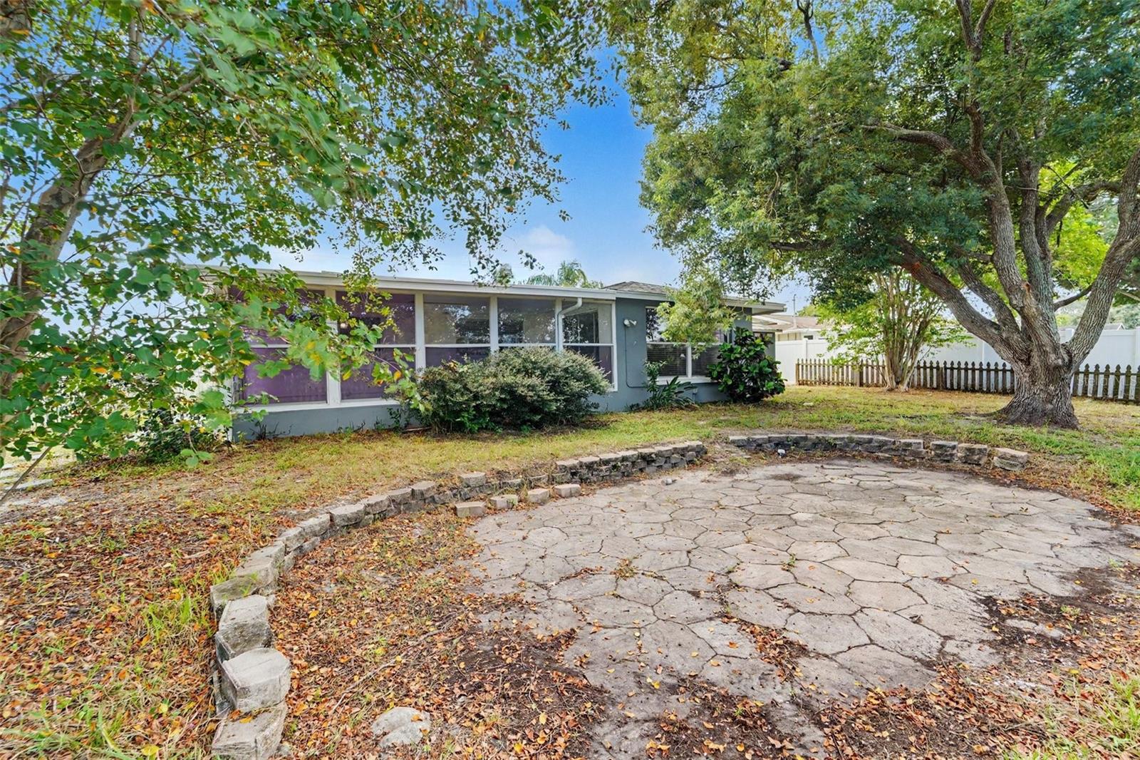 10525 OLEANDER DR — photo 19