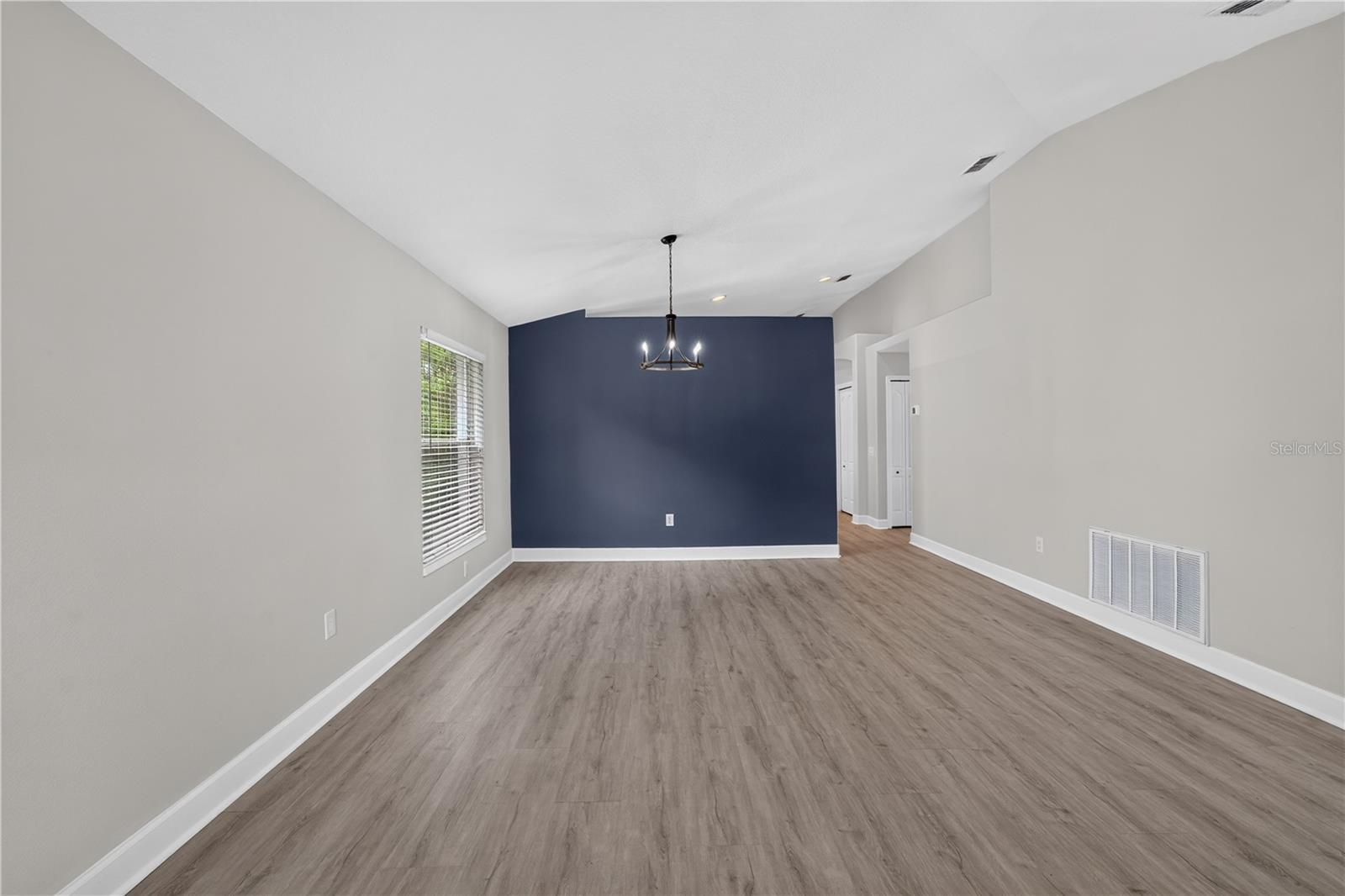 5209 ABBEY PARK AVE — photo 10