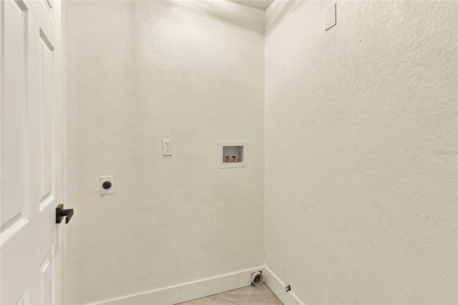 10309 RECLINATA LN — photo 33