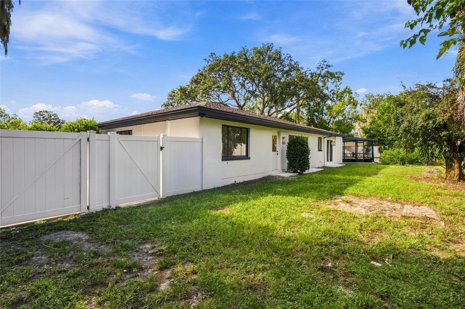 10309 RECLINATA LN — photo 39