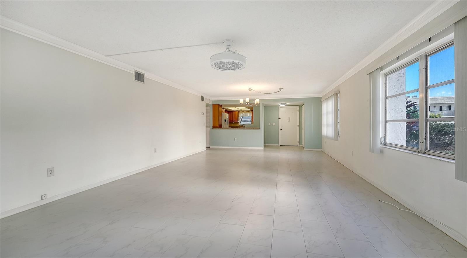 4868 INDEPENDENCE DR — photo 5