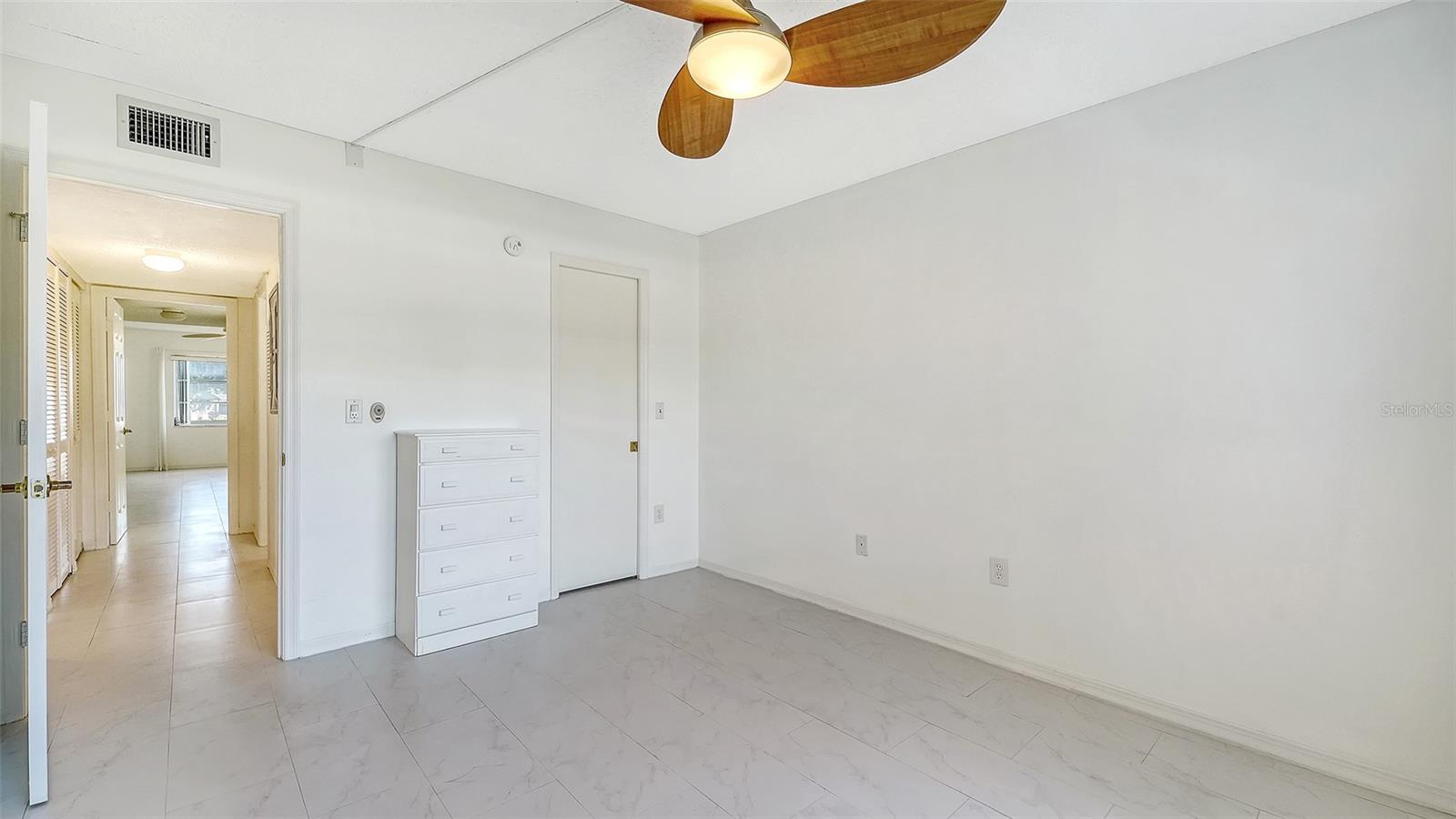 4868 INDEPENDENCE DR — photo 30