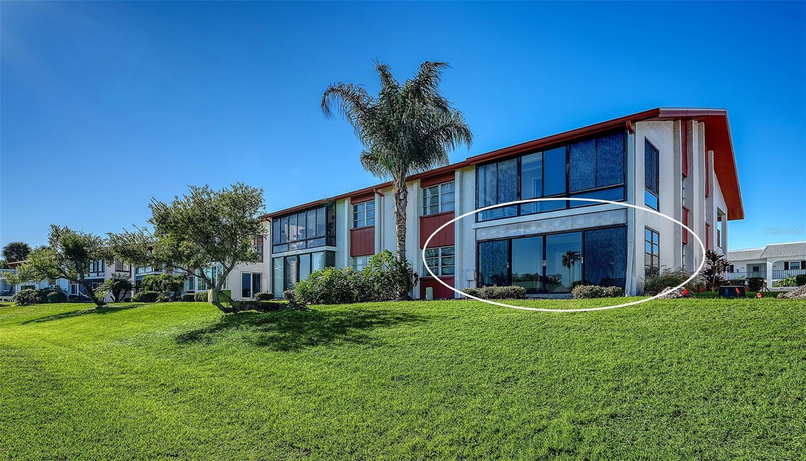 4868 INDEPENDENCE DR — photo 40