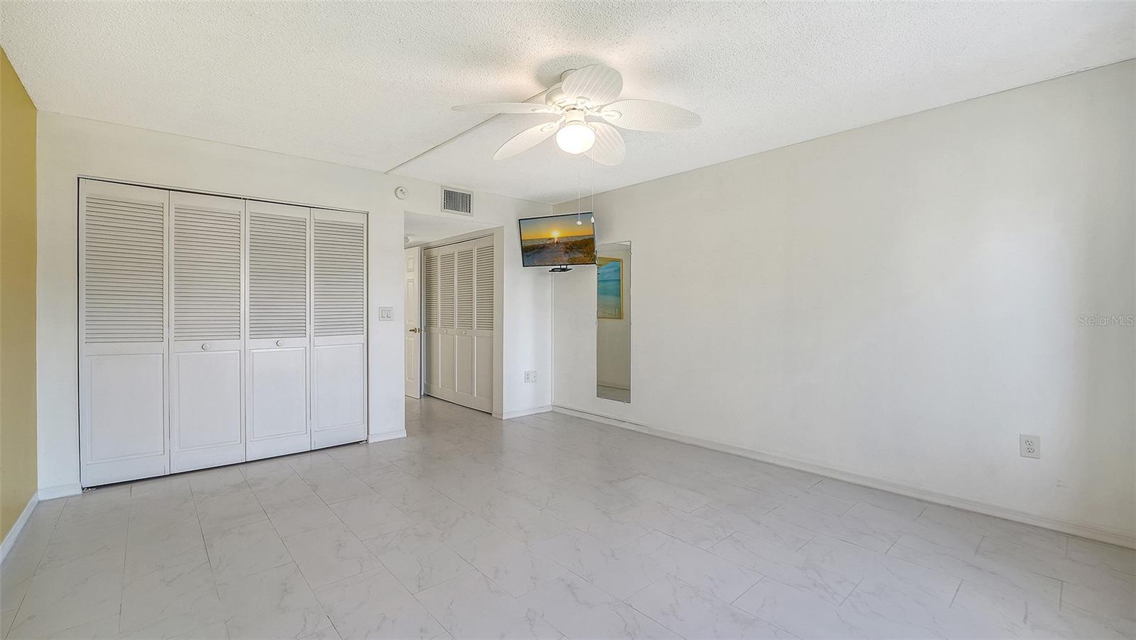 4868 INDEPENDENCE DR — photo 26