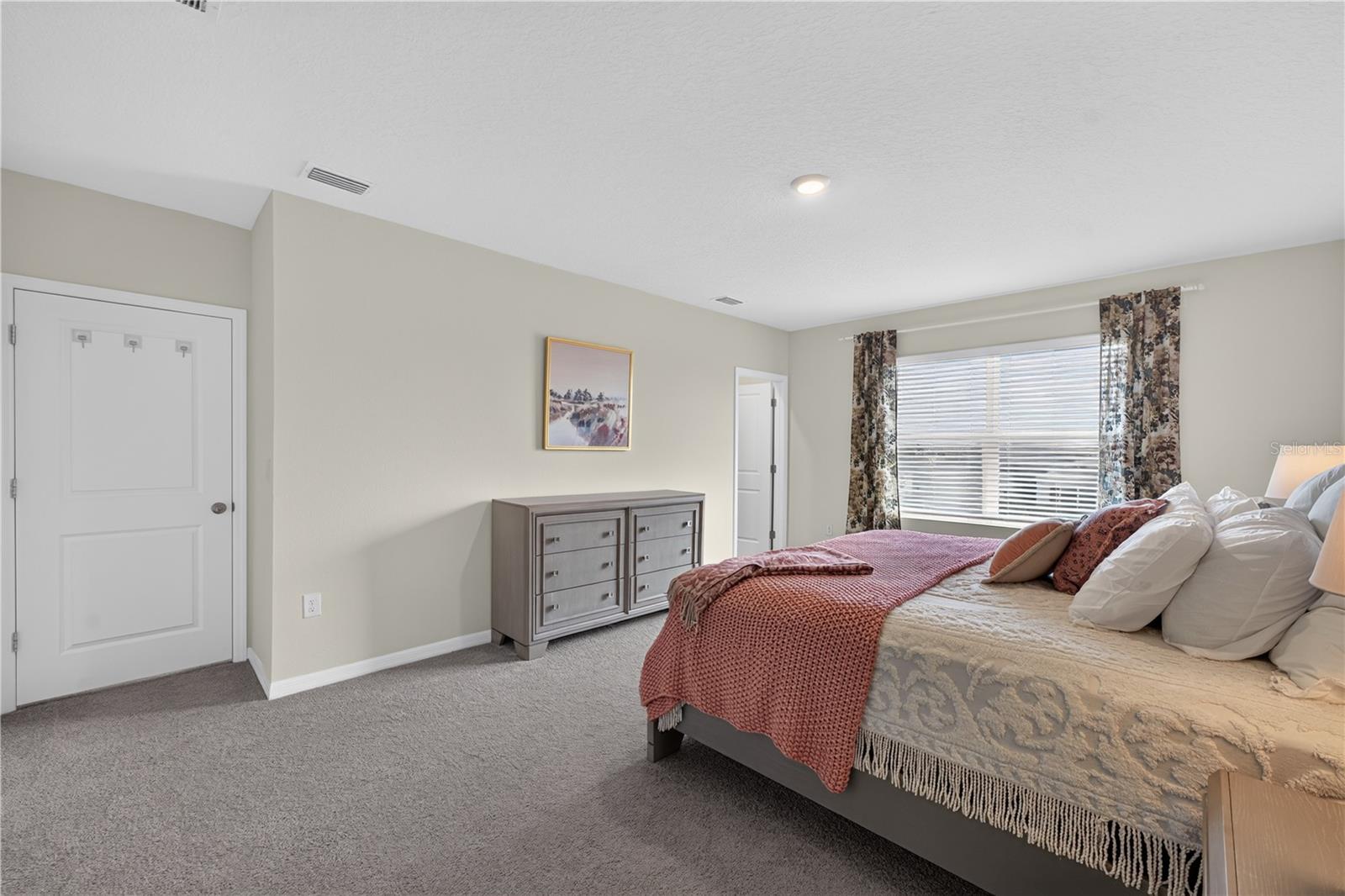 8379 ENDER HILLS DR — photo 13