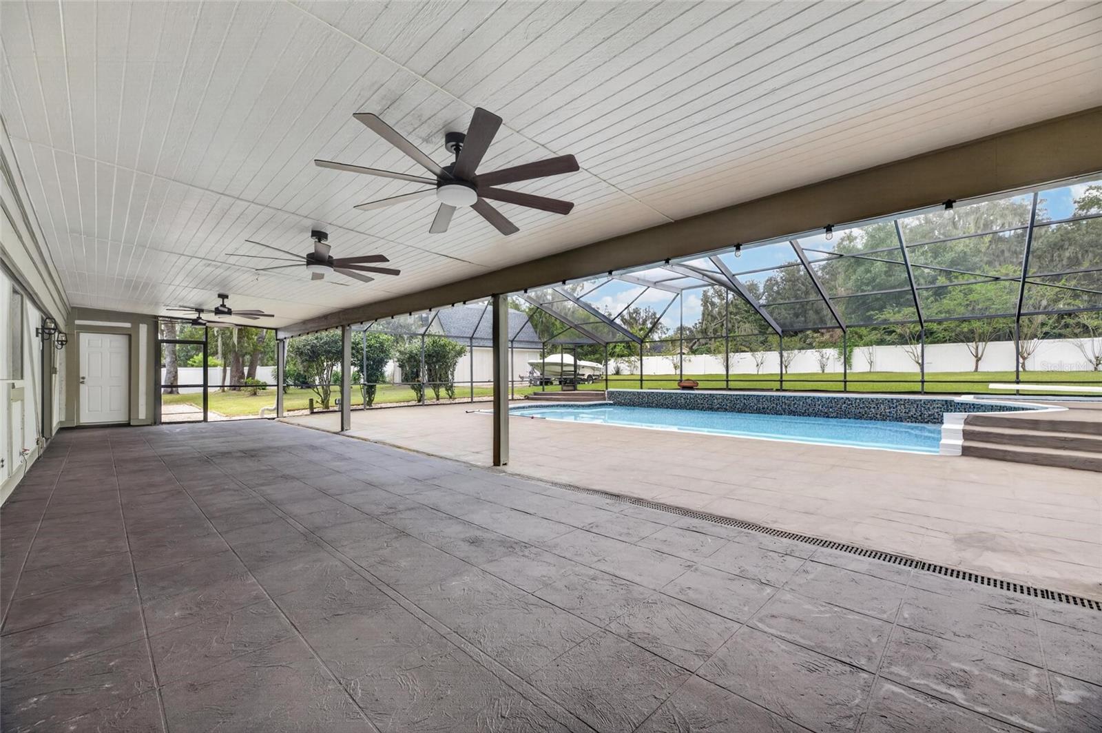 12603 LAKE HILLS DR — photo 12