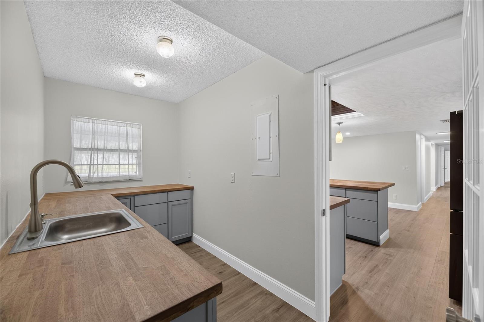 12603 LAKE HILLS DR — photo 31