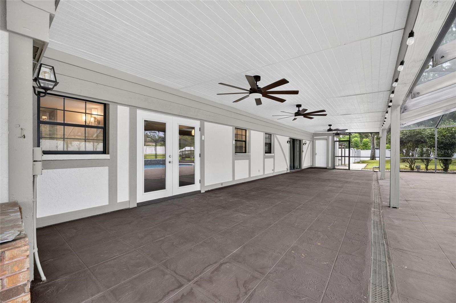 12603 LAKE HILLS DR — photo 15