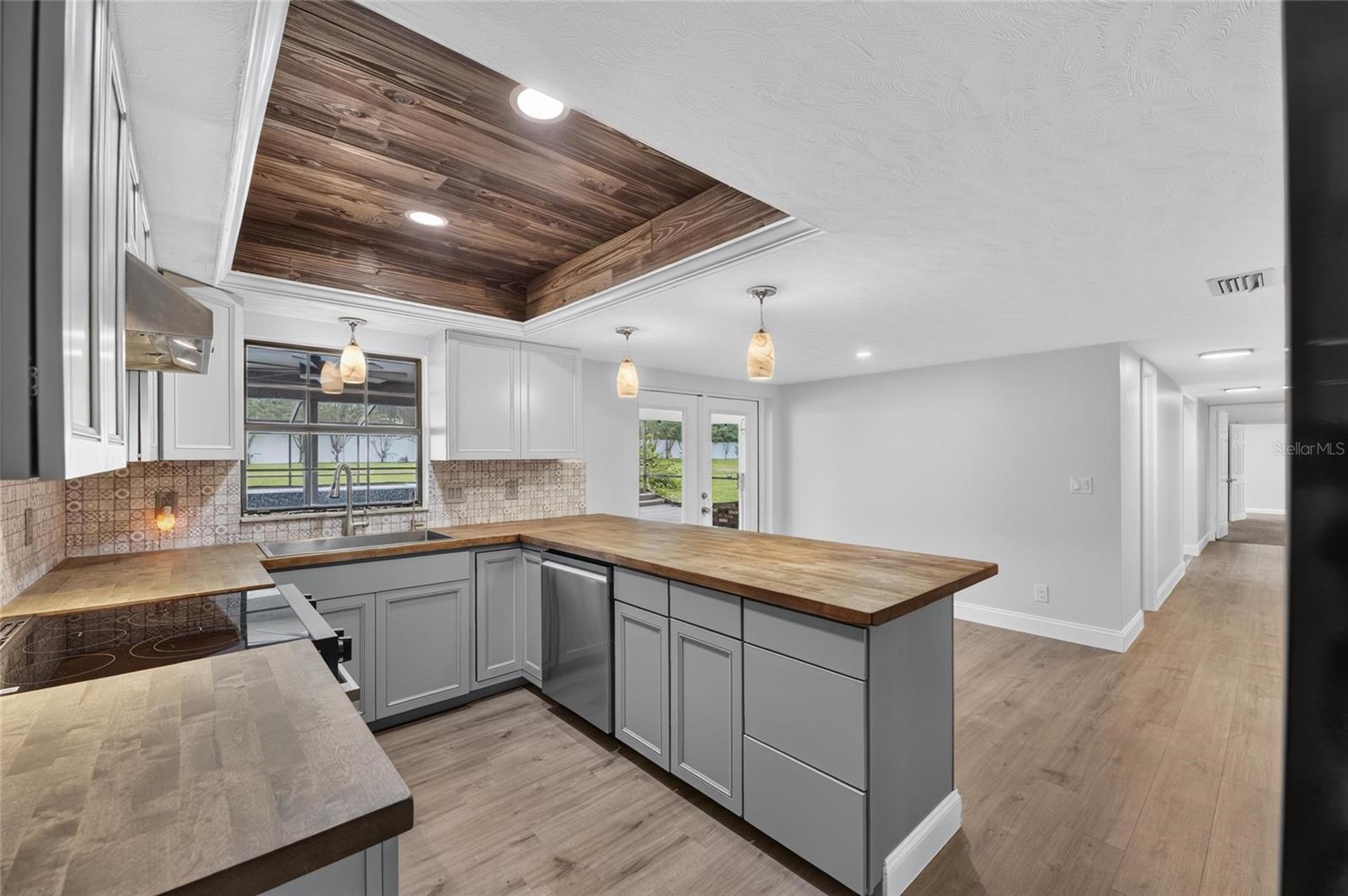 12603 LAKE HILLS DR — photo 20