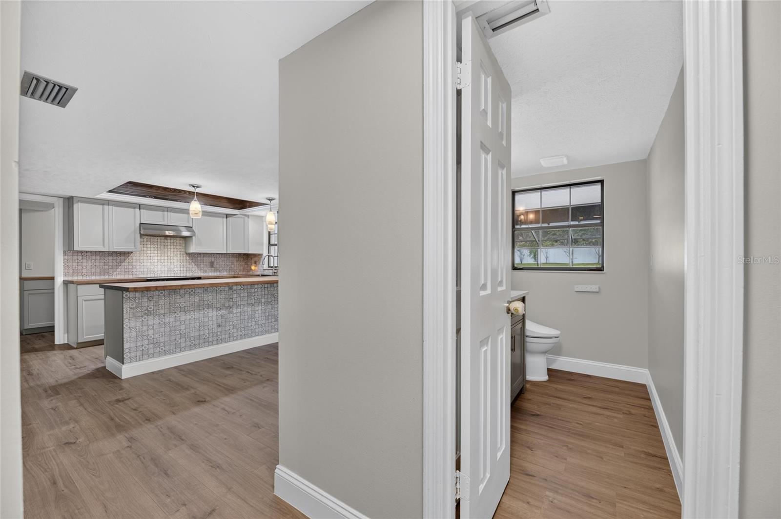 12603 LAKE HILLS DR — photo 26