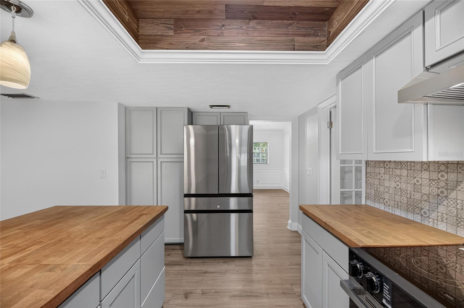 12603 LAKE HILLS DR — photo 24
