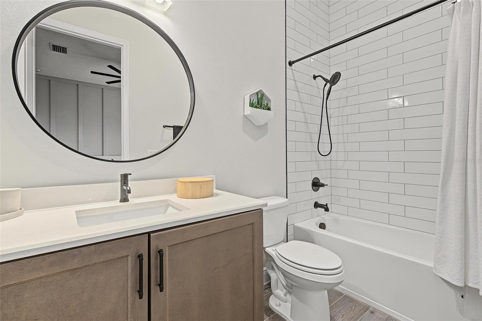 3404 TOUR TRACE — photo 26