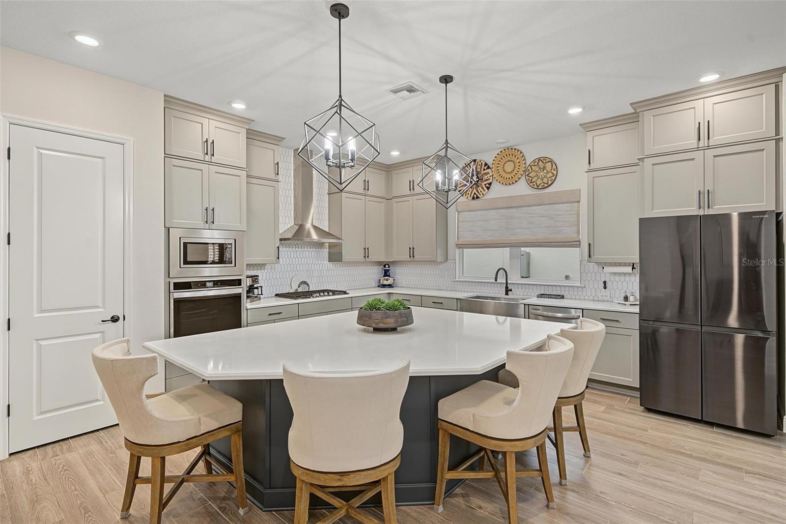 3404 TOUR TRACE — photo 10