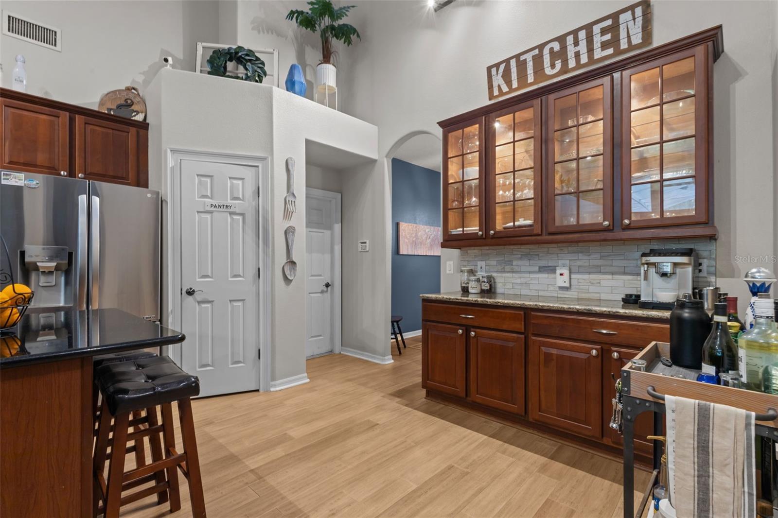7729 ARELLI DR — photo 8