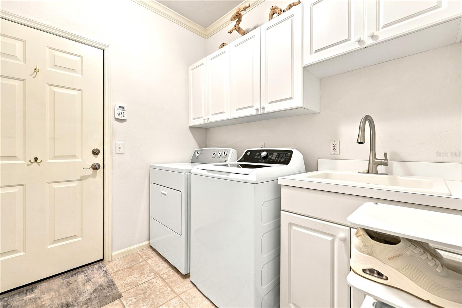 10315 SW 49TH LN — photo 36