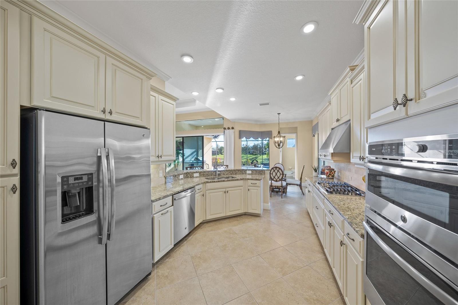 7108 CALLANDER CV — photo 13