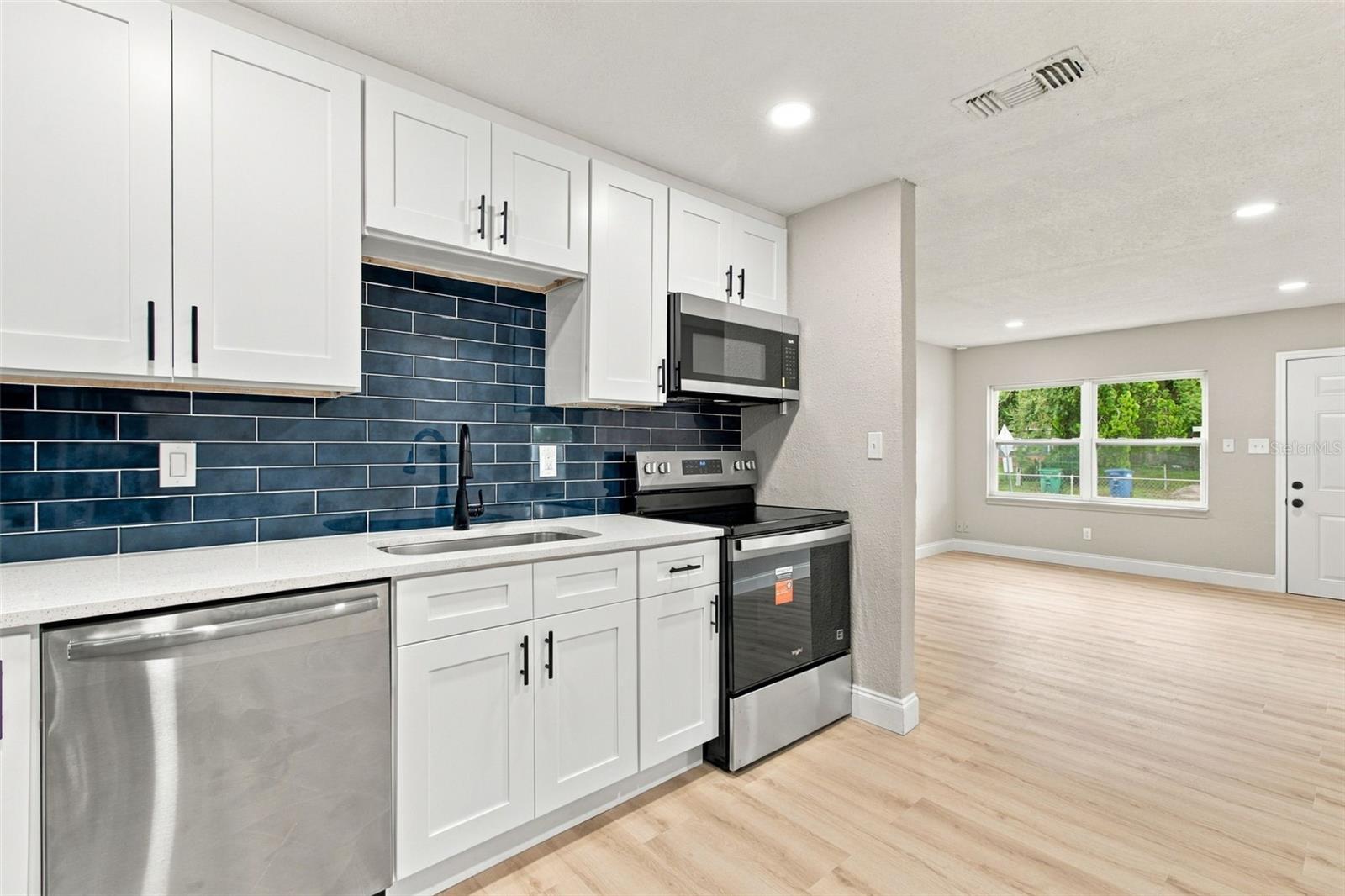 4216 N SANDALWOOD CIR — photo 15