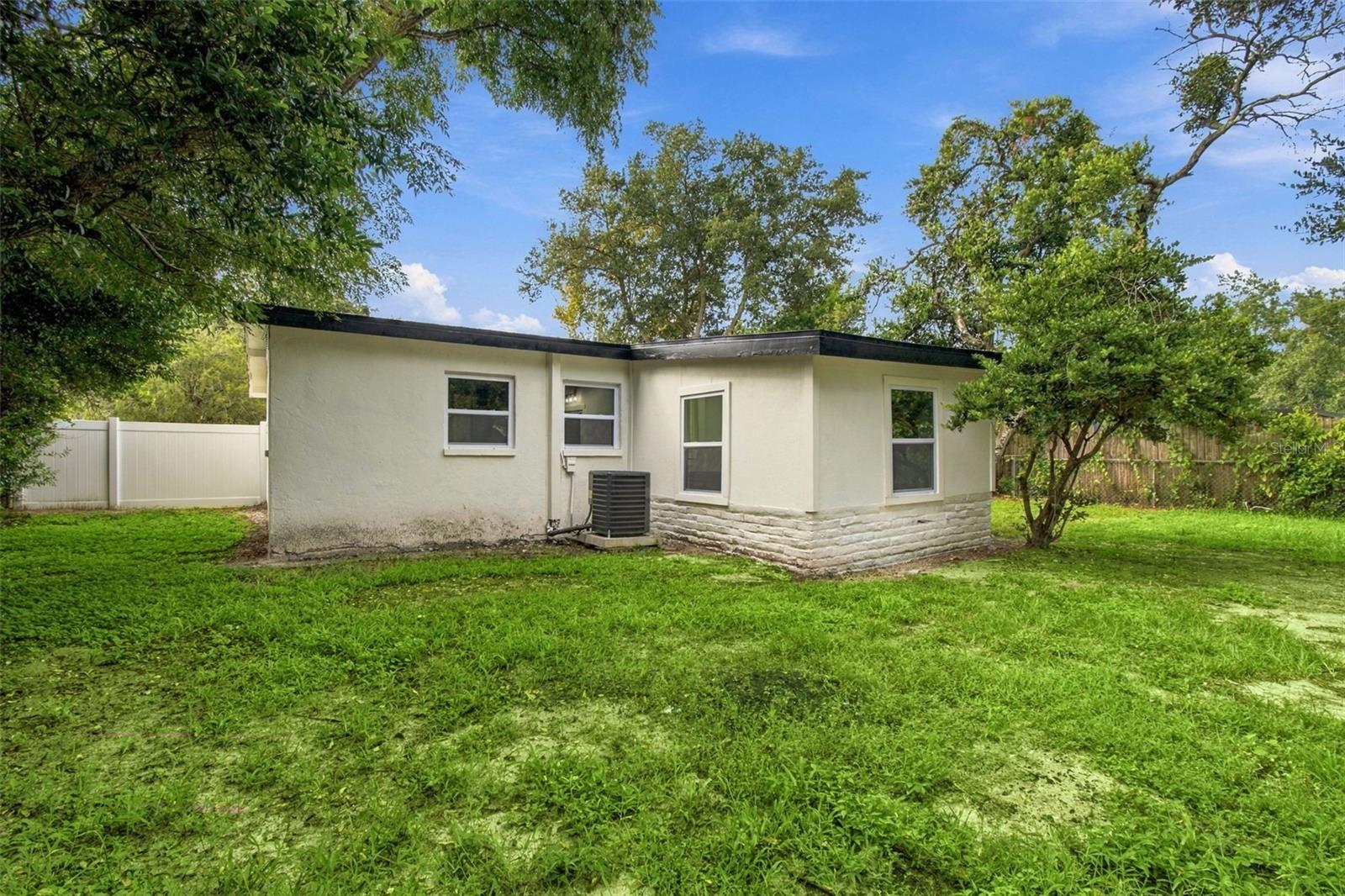 4216 N SANDALWOOD CIR — photo 38