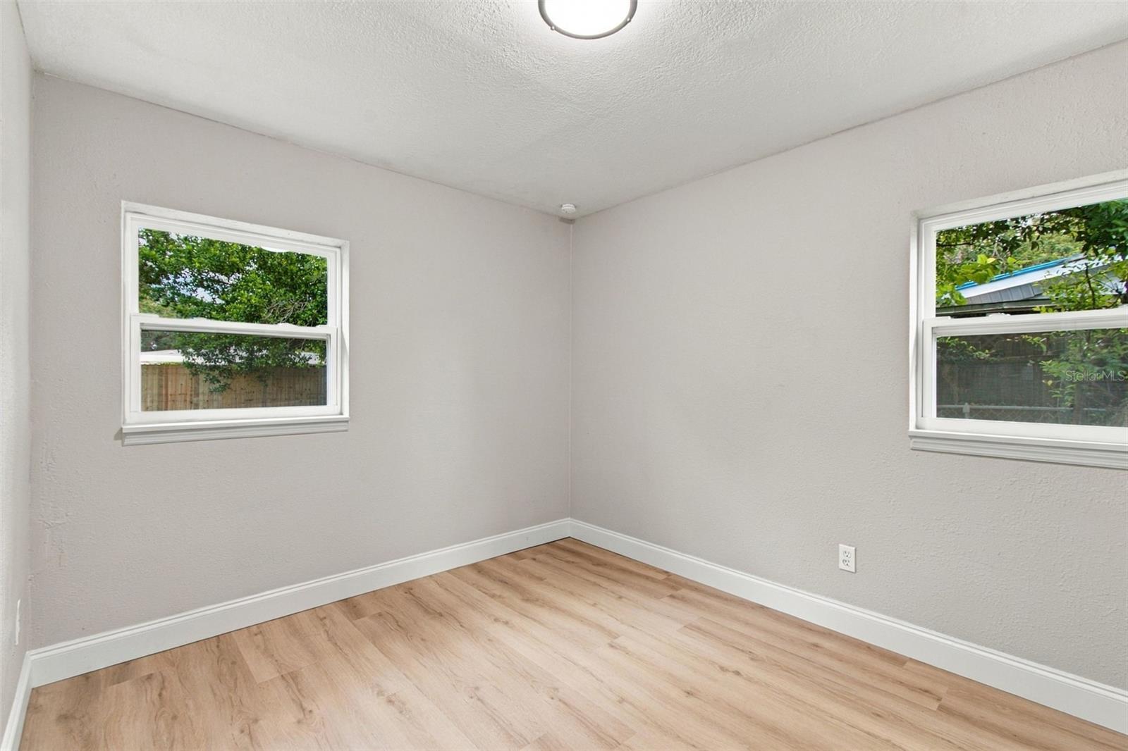 4216 N SANDALWOOD CIR — photo 26