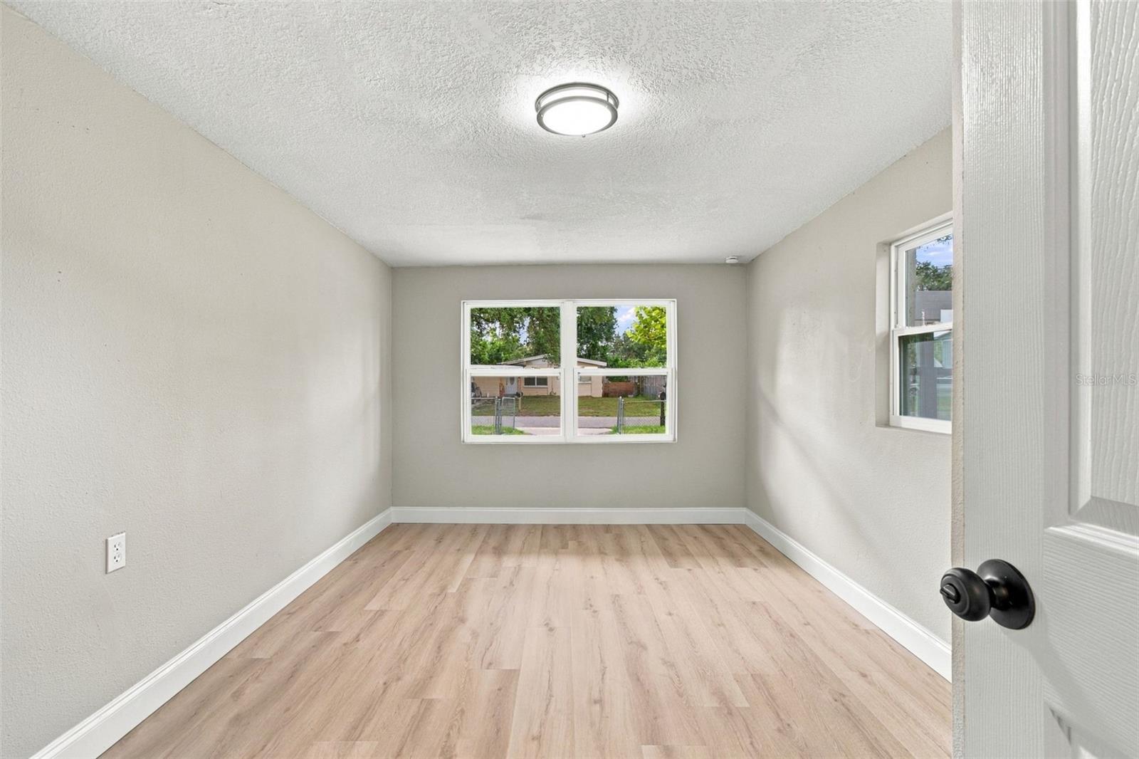 4216 N SANDALWOOD CIR — photo 28