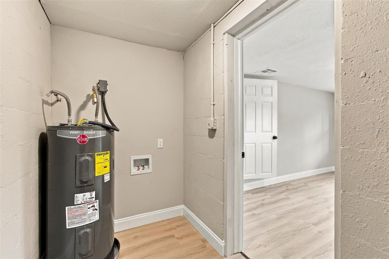 4216 N SANDALWOOD CIR — photo 30