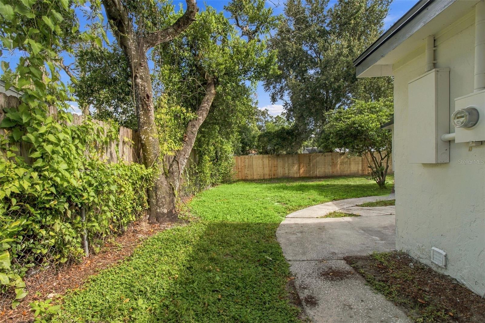 4216 N SANDALWOOD CIR — photo 34