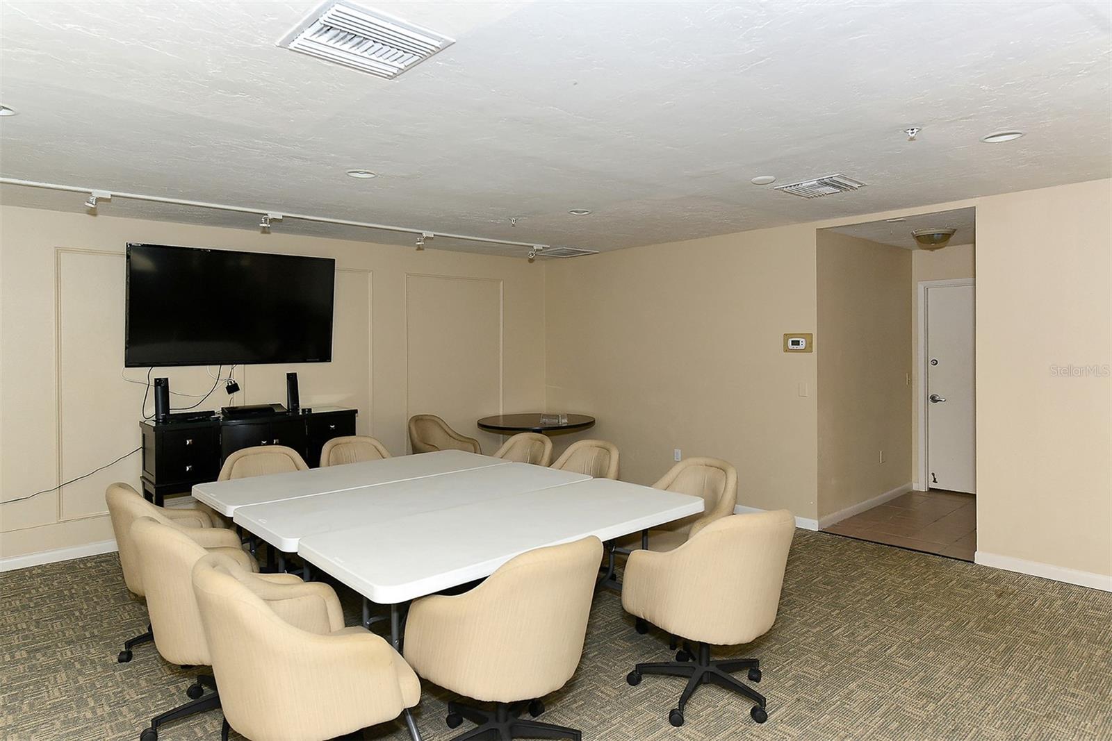 1102 BENJAMIN FRANKLIN DR #810 — photo 45