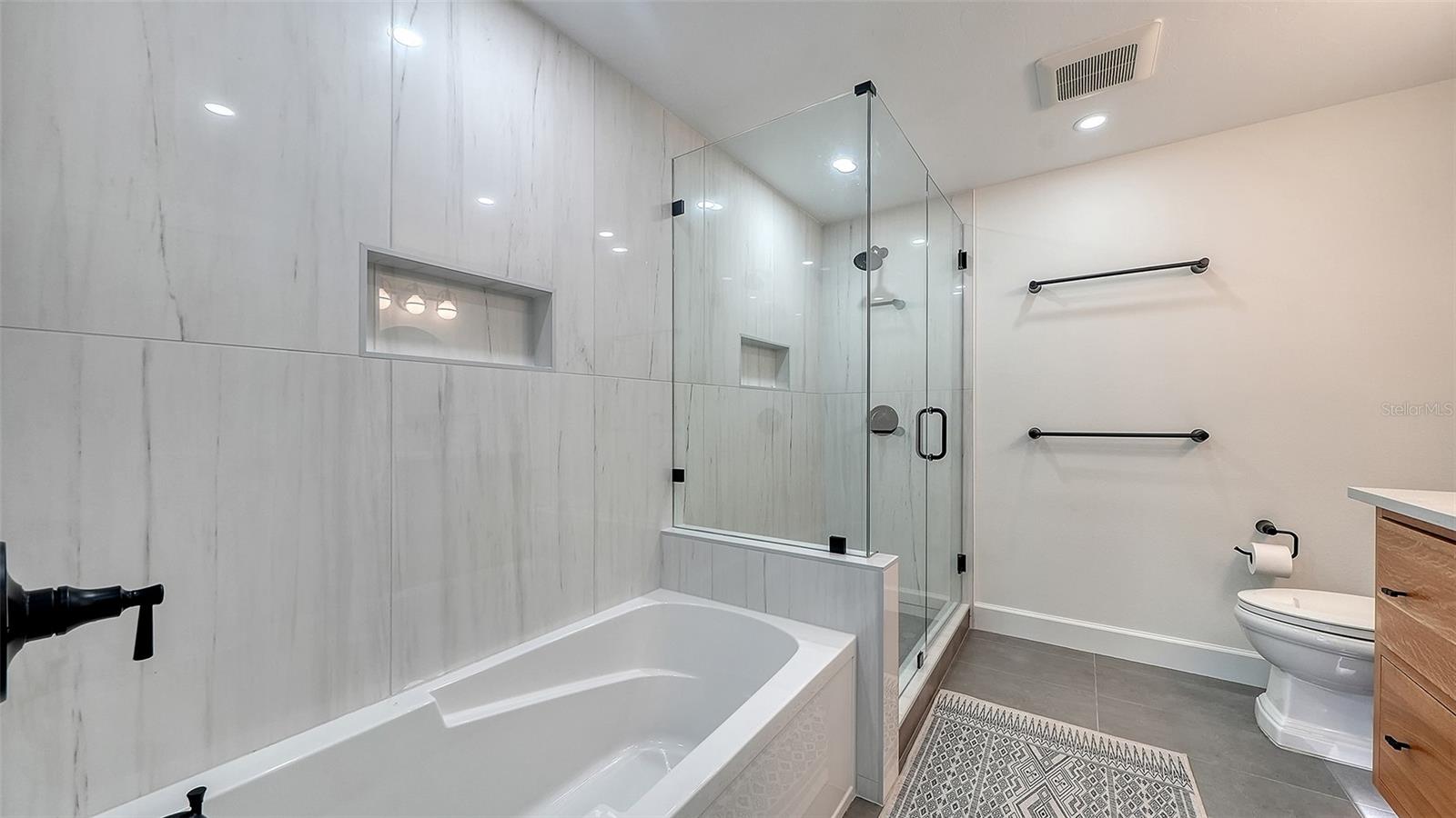1102 BENJAMIN FRANKLIN DR #810 — photo 26