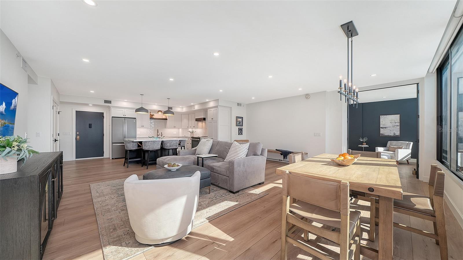 1102 BENJAMIN FRANKLIN DR #810 — photo 14
