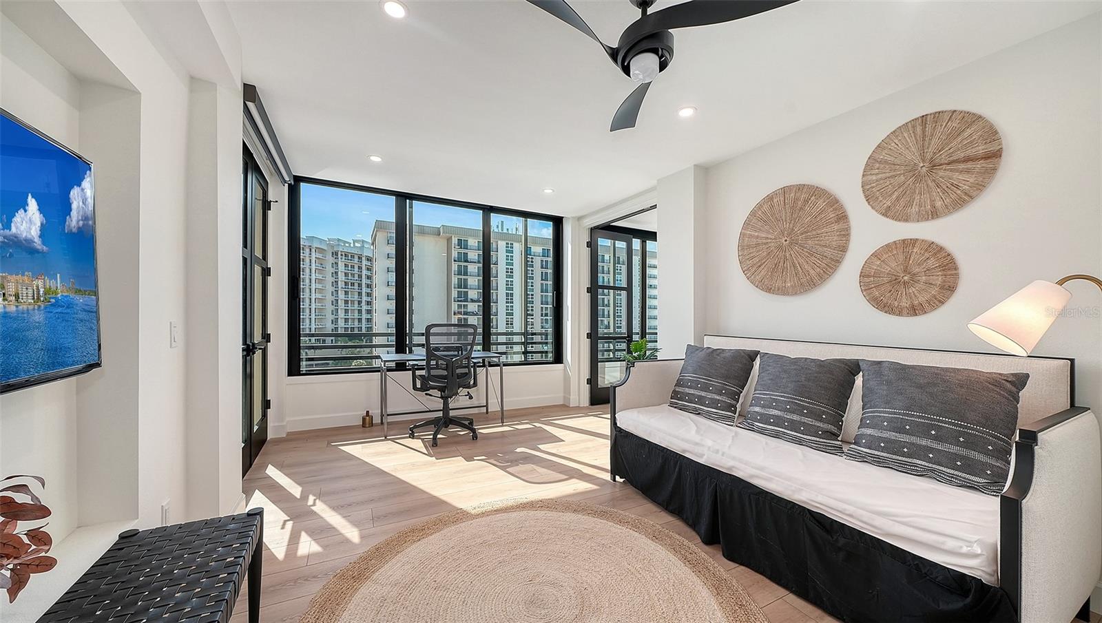 1102 BENJAMIN FRANKLIN DR #810 — photo 31