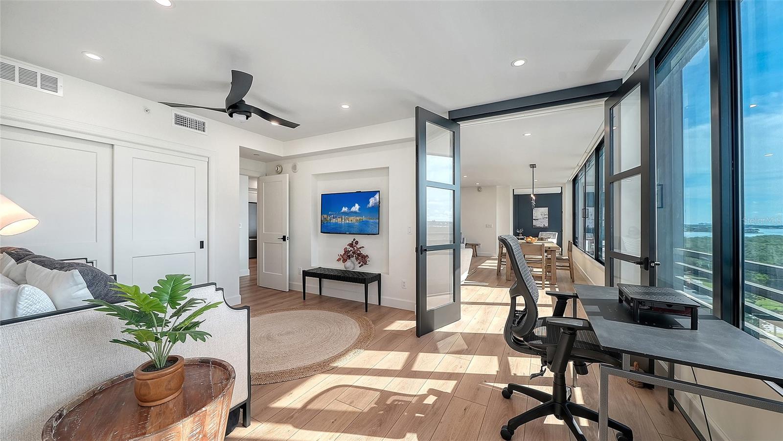 1102 BENJAMIN FRANKLIN DR #810 — photo 32